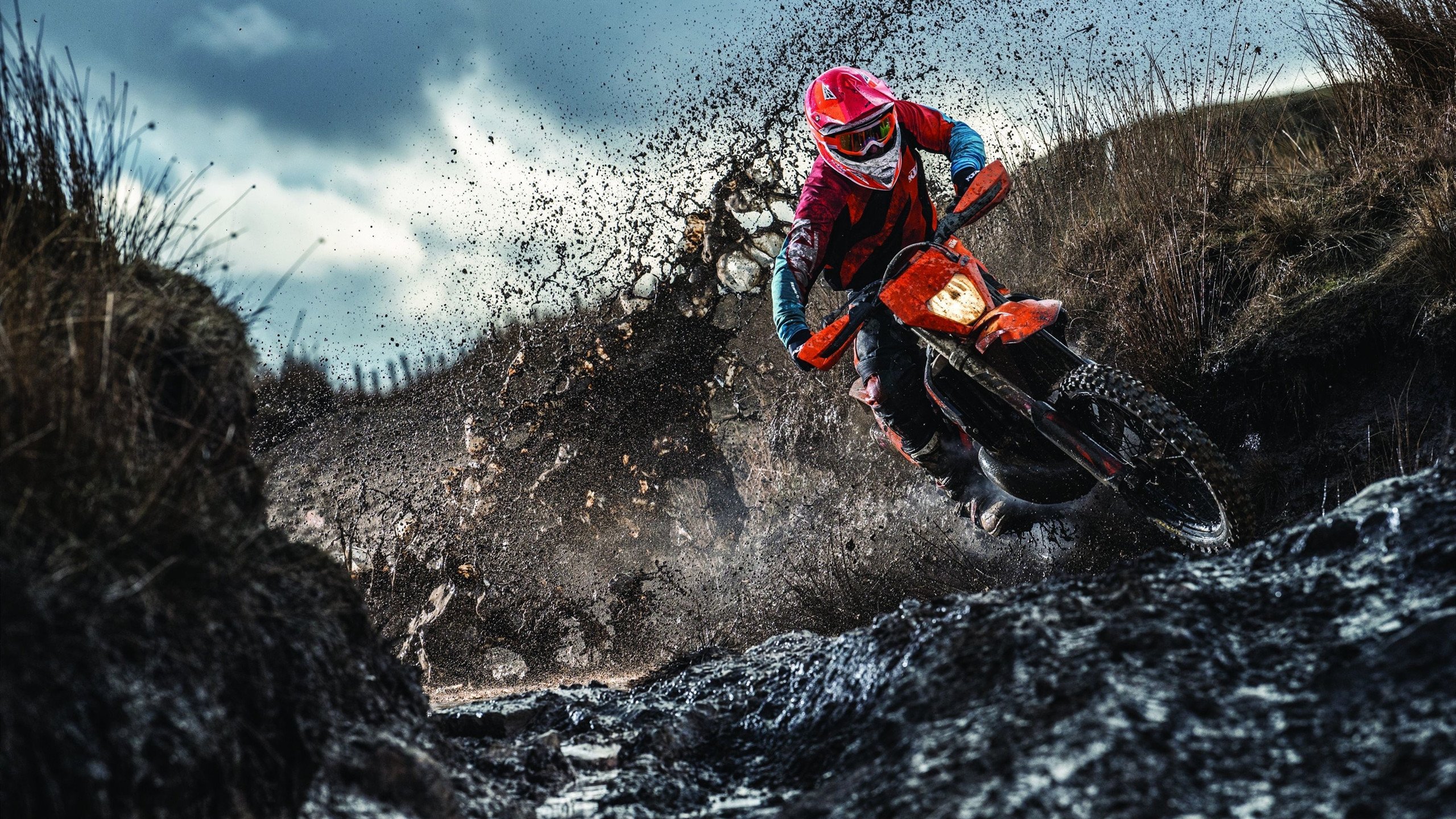 中国米兰体育-D队门将扑救全场最佳，躲过失球危机，2020门将扑救集锦